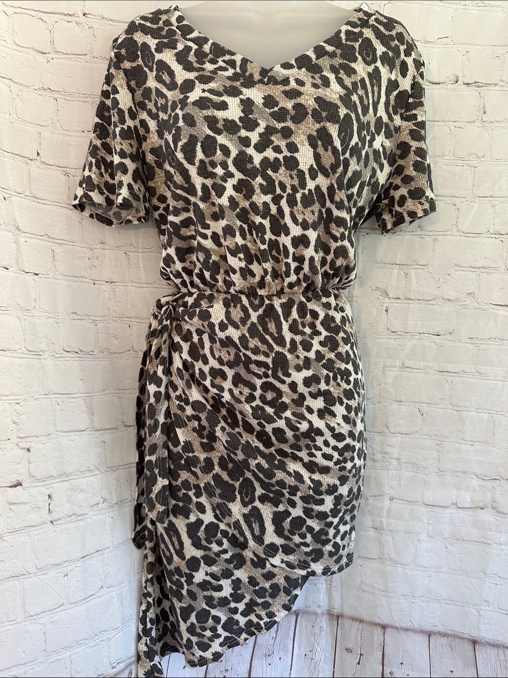 White Birch NWT Asymmetrical Leopard Print faux wrap dress with tie-L